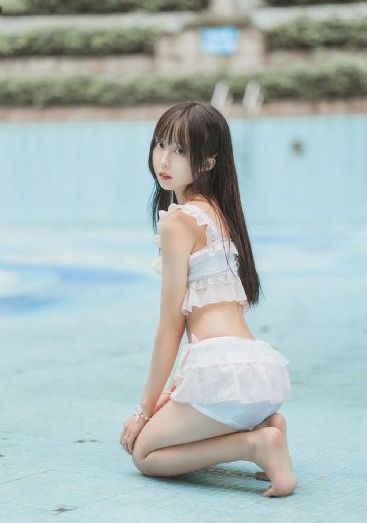 被老汉耸动呻吟的双性美人_1080迅雷电影在线