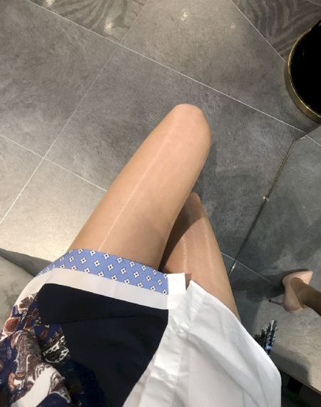 轻揉她的绵软_1080高清视频播放