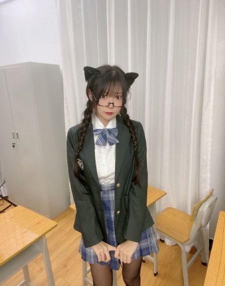 亚洲第一精品成人999久久精品_DVD电影完整版在线观看