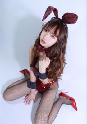 疯狂的中年美熟妇_高清完整版高清视频观看